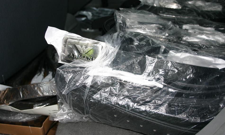 2014-3-25-853detail Armani.JPG